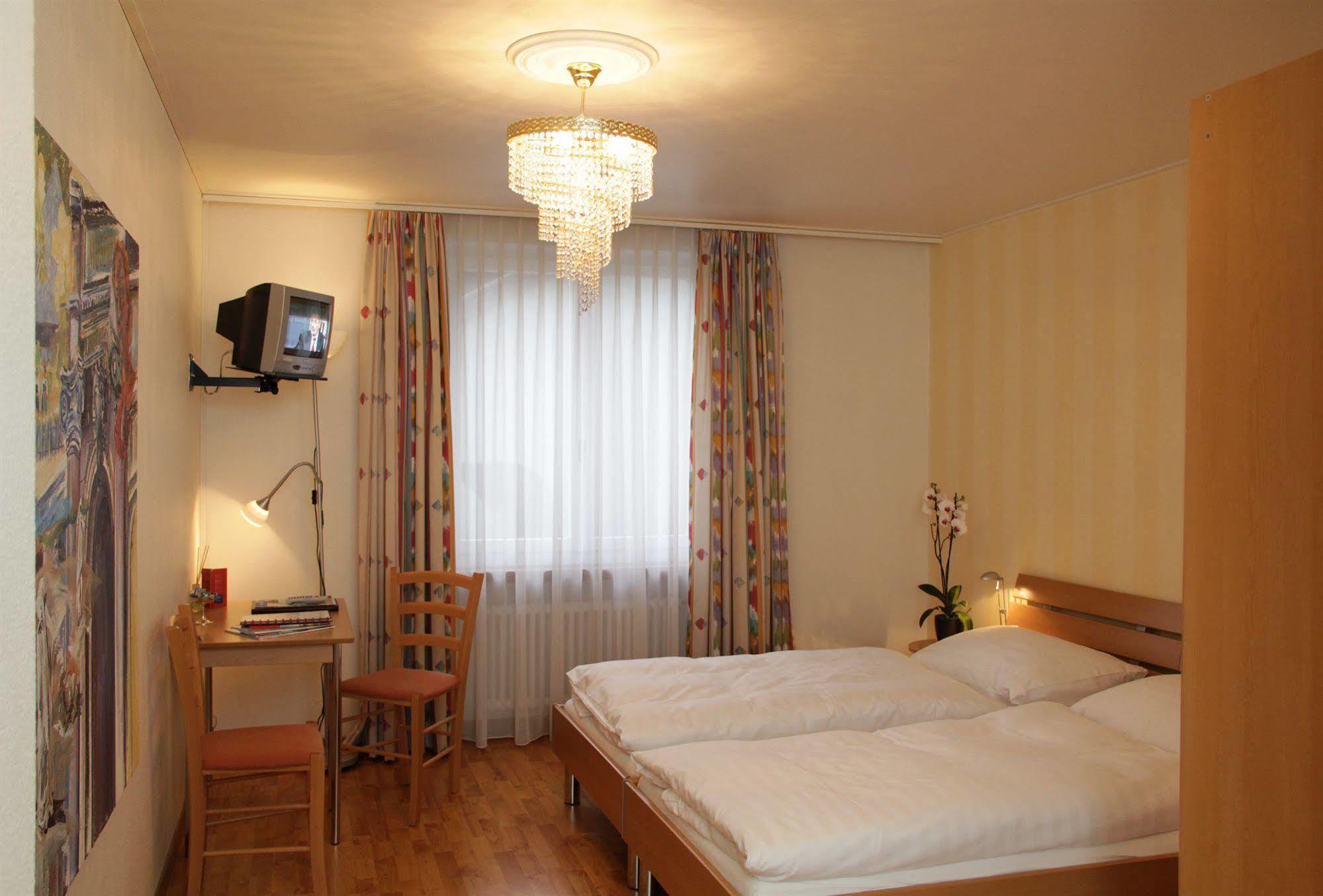 Hotel Roter Turm Solothurn Eksteriør bilde